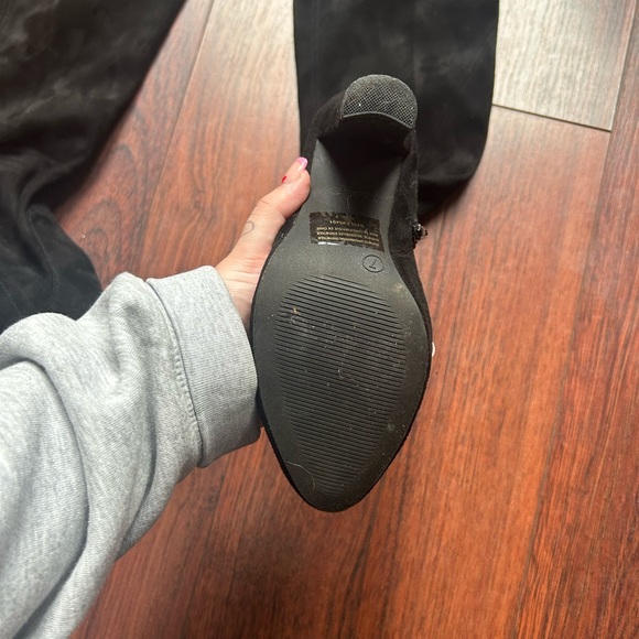 Knee High Heel Boots - Picture 4 of 4